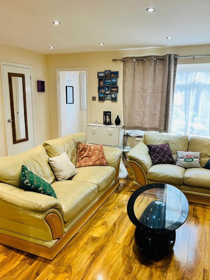 Reading West Homestay Esterno foto