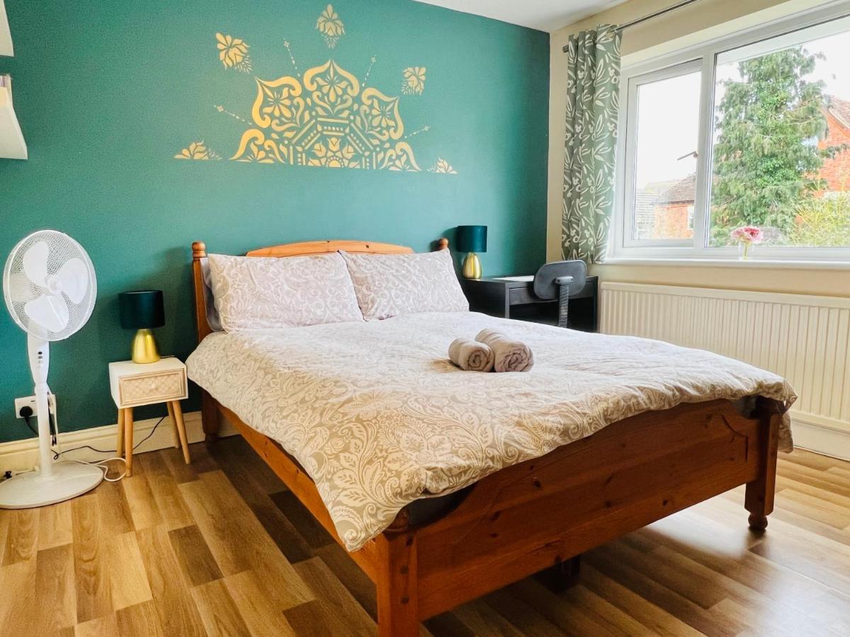 Reading West Homestay Esterno foto