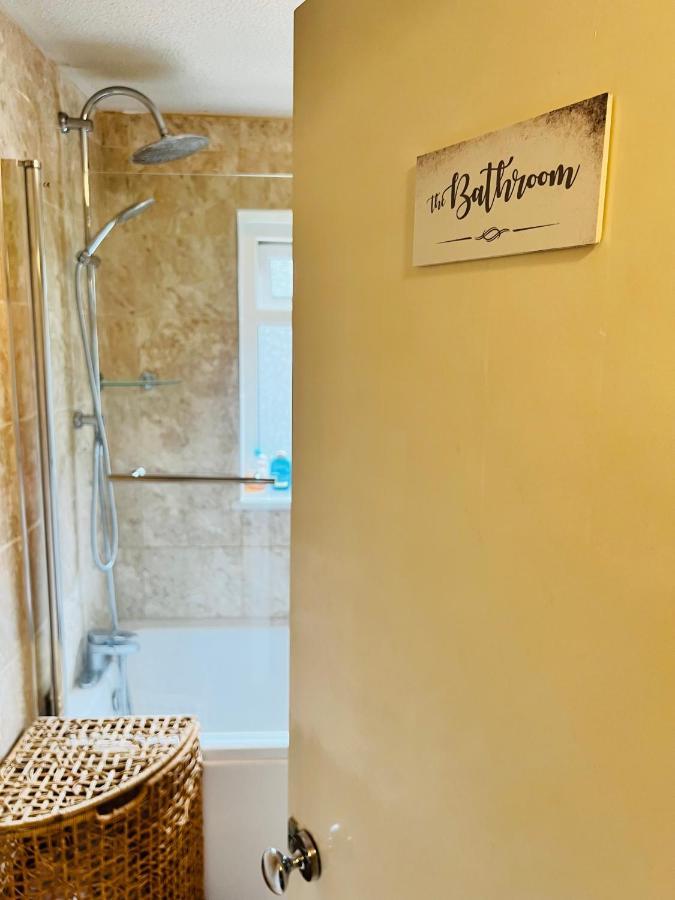 Reading West Homestay Esterno foto